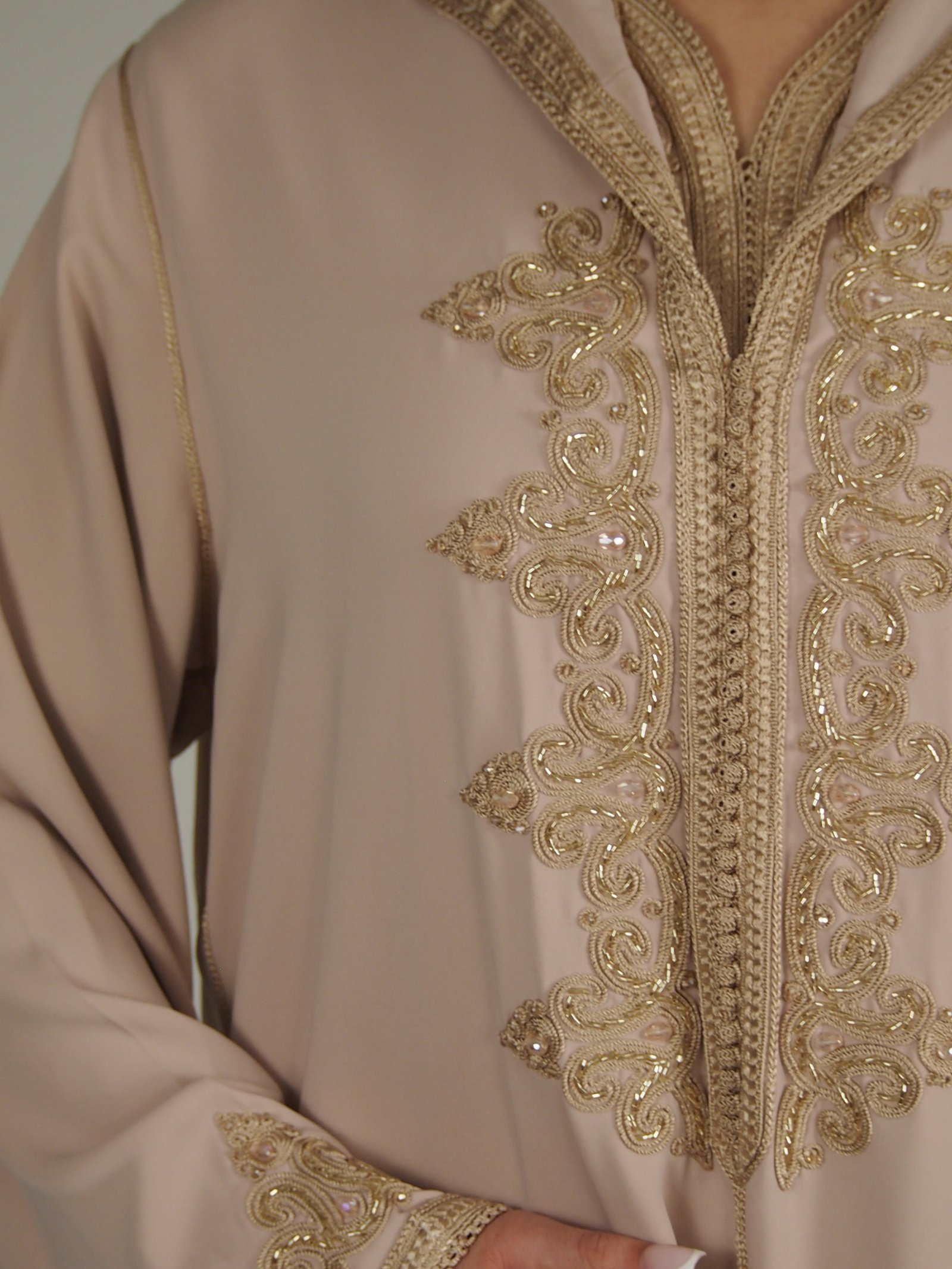 Jellaba Double Baraka — Crêpe avec Capuche – Image 4